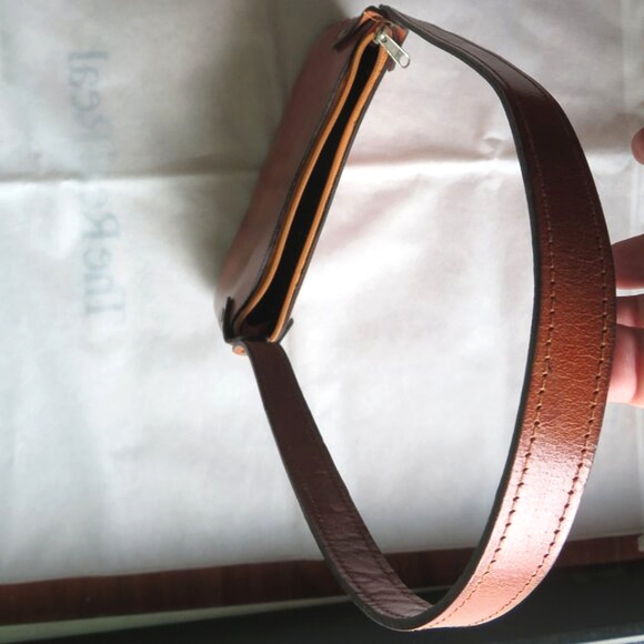 Fanco Rino Leather Flower Cutout And Whipstitch Details Mini Shoulder Bag - Picture 11 of 16